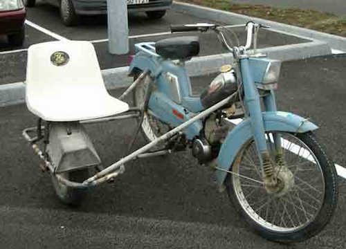 Mobylette con Sidecar? 88-side